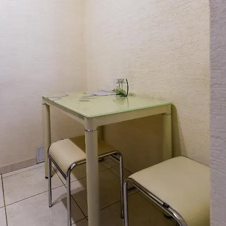 8 Svyatoho Teodora Square