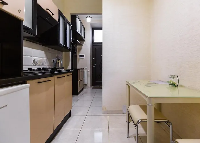 8 Svyatoho Teodora Square Leópolis