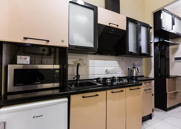 8 Svyatoho Teodora Square Apartamento