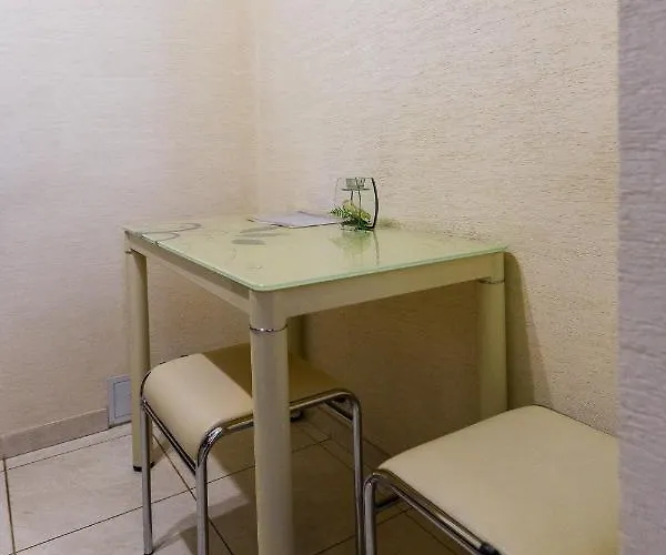 8 Svyatoho Teodora Square