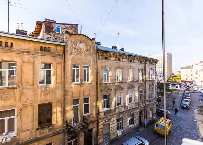Apartment 8 Svyatoho Teodora Square Lviv