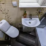 Daire 8 Svyatoho Teodora Square Lviv