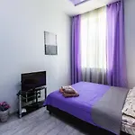 Daire 8 Svyatoho Teodora Square Lviv